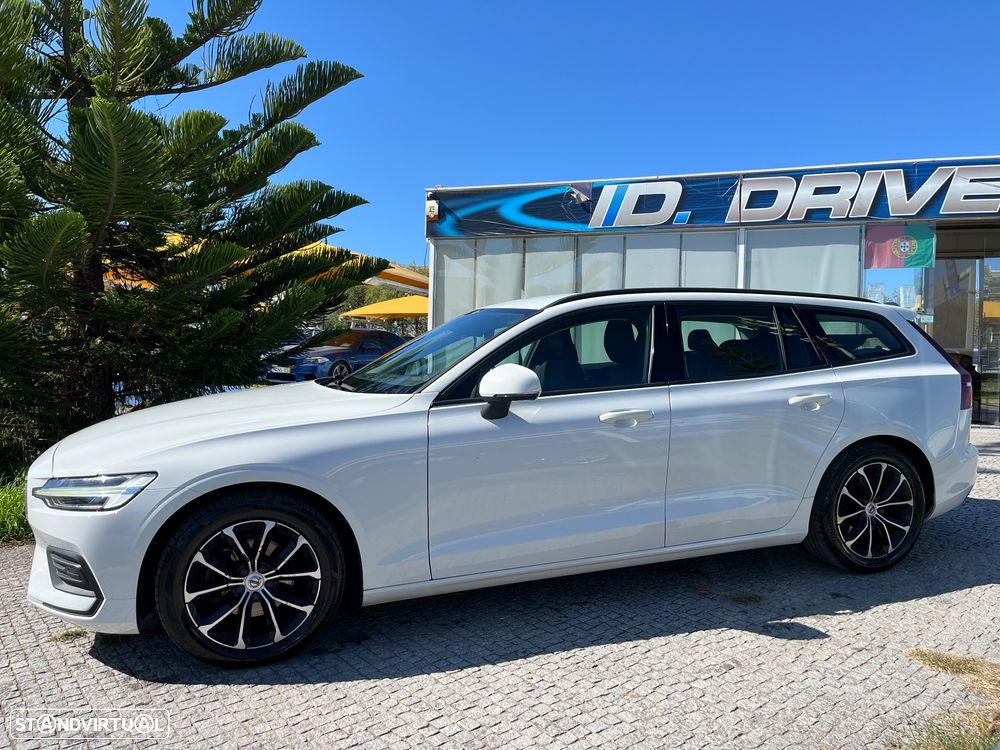 Volvo V60 2.0 D3 Momentum Plus - 13
