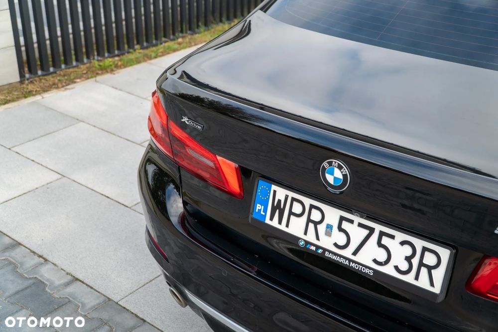 BMW Seria 5 520d xDrive Luxury Line - 23