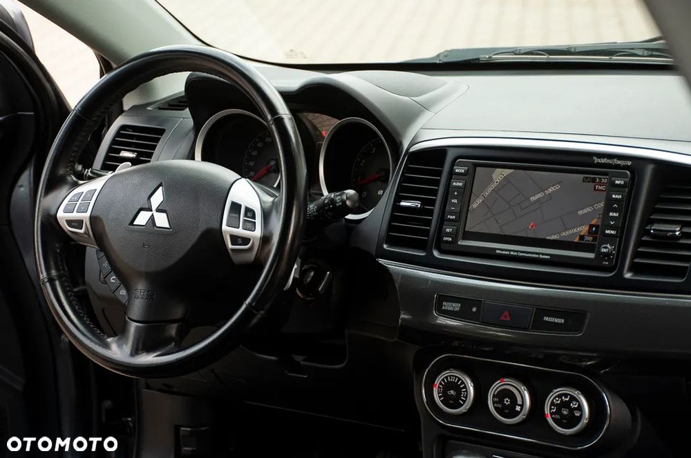 Mitsubishi Lancer 1.8 CVT Intense - 6