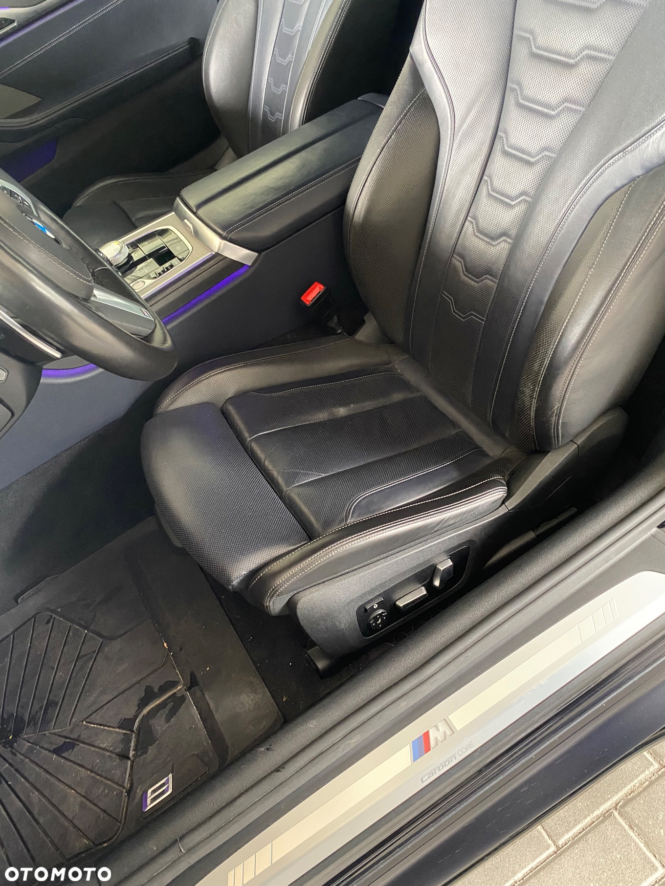 BMW Seria 8 - 16