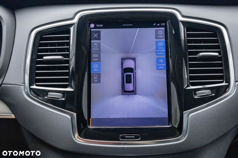 Volvo XC 90 - 22