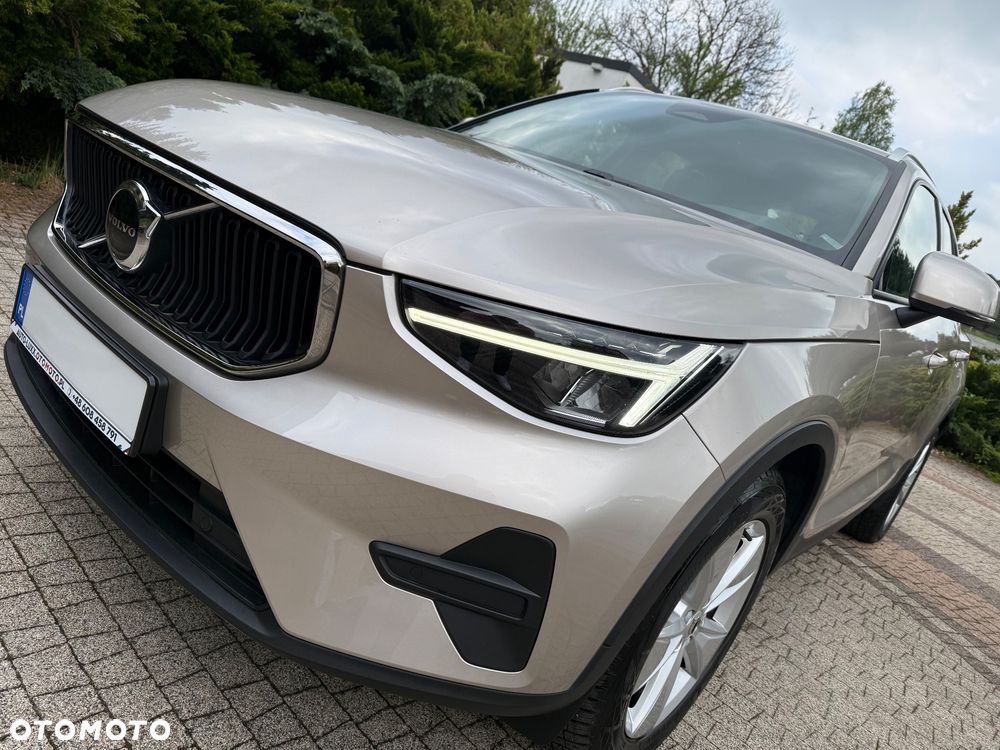 Volvo XC 40 B3 B DKG Plus Bright - 4