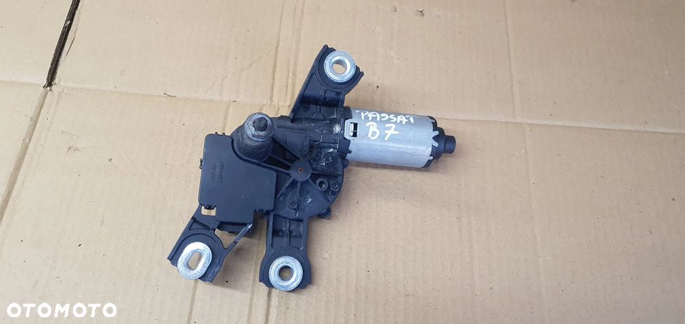 Silniczek wycieraczki tył tylnej VW Passat B7 3C9955711A - 1