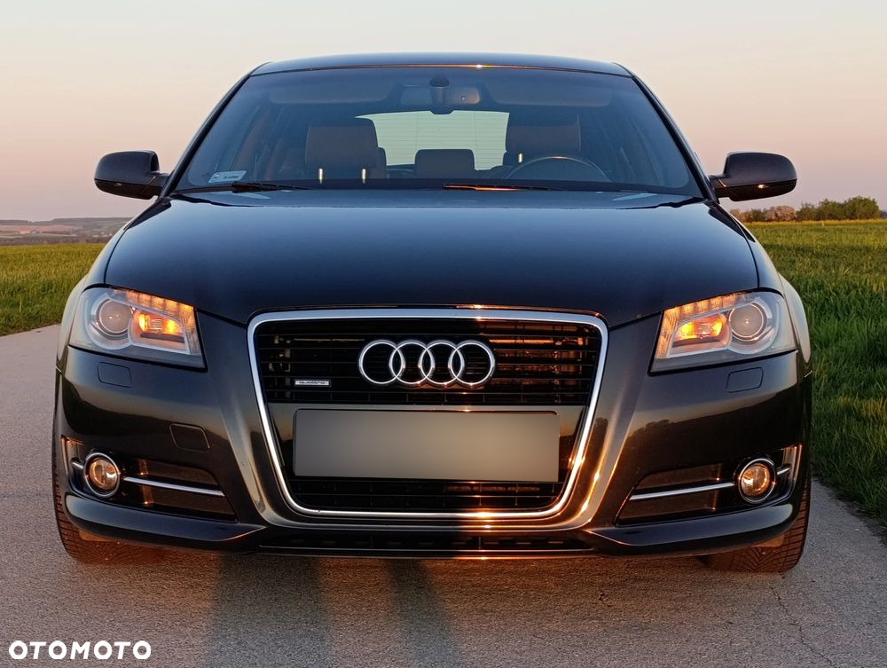 Audi A3 2.0 TDI Sportback DPF quattro Attraction - 2