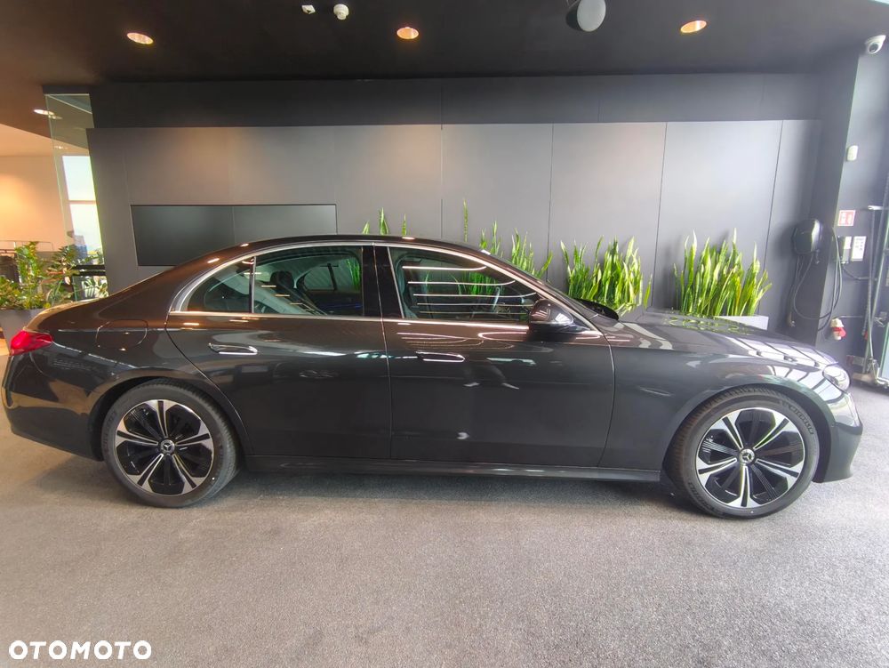 Mercedes-Benz Klasa E 220 d mHEV Avantgarde 9G-Tronic - 7