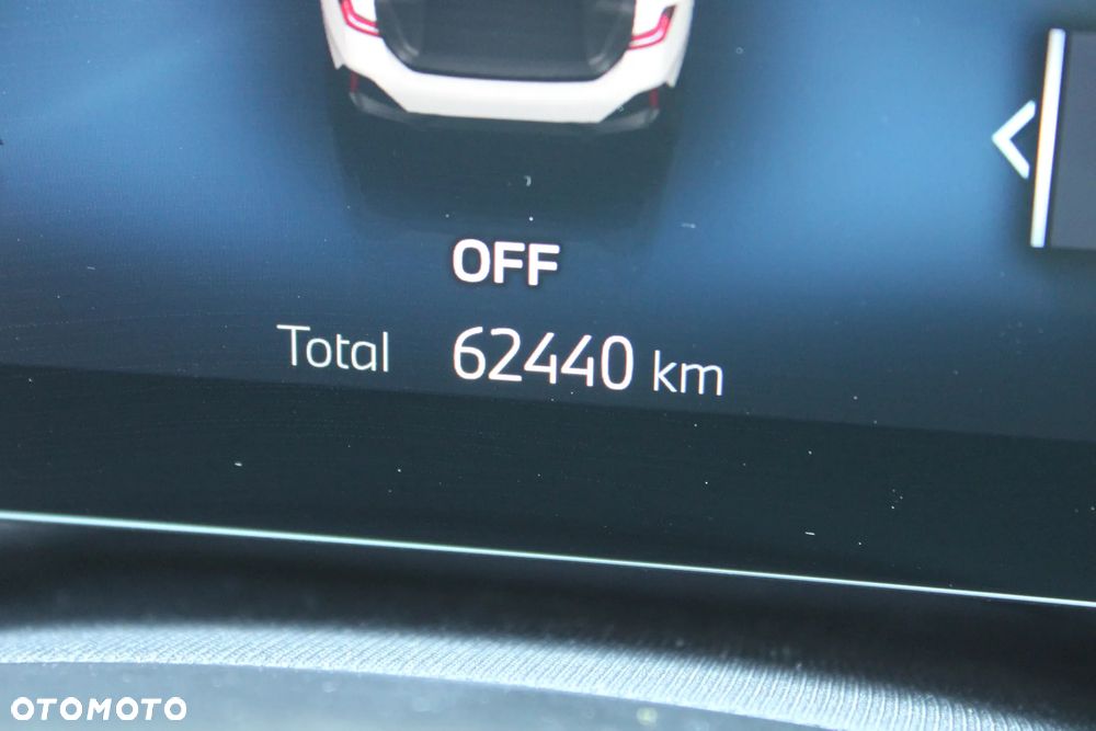 BMW Seria 5 550e xDrive PHEV M Sport - 24
