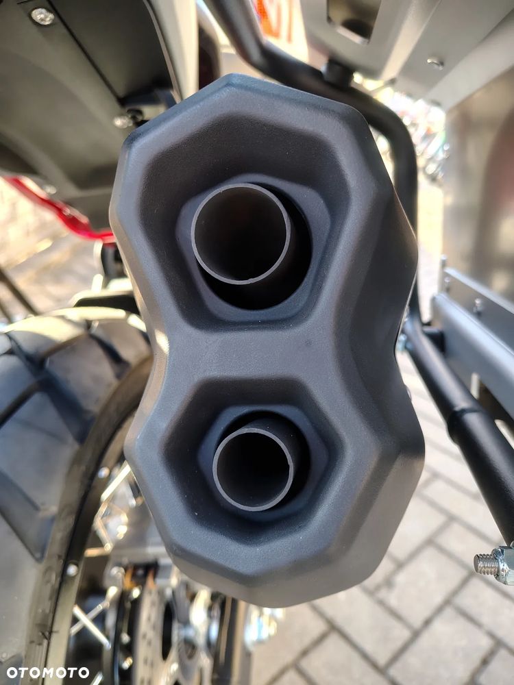 QJMOTOR SRT 600SX - 31