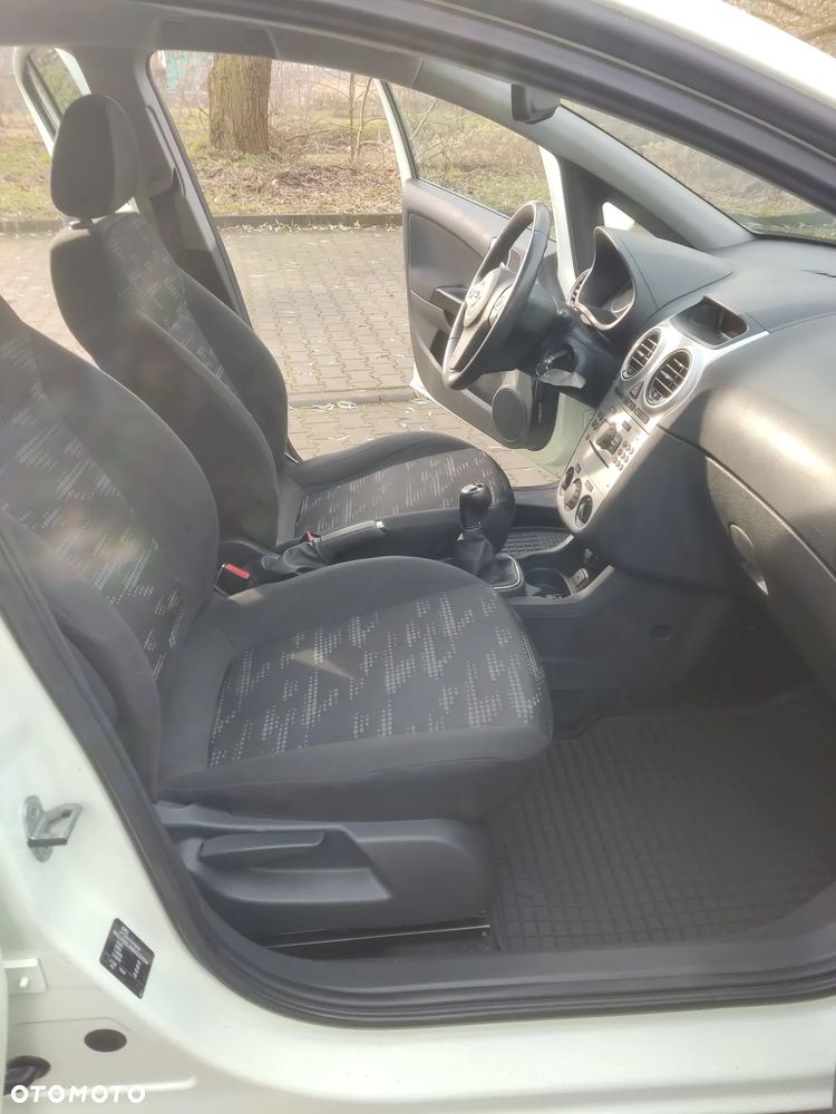 Opel Corsa 1.2 16V Cosmo - 14