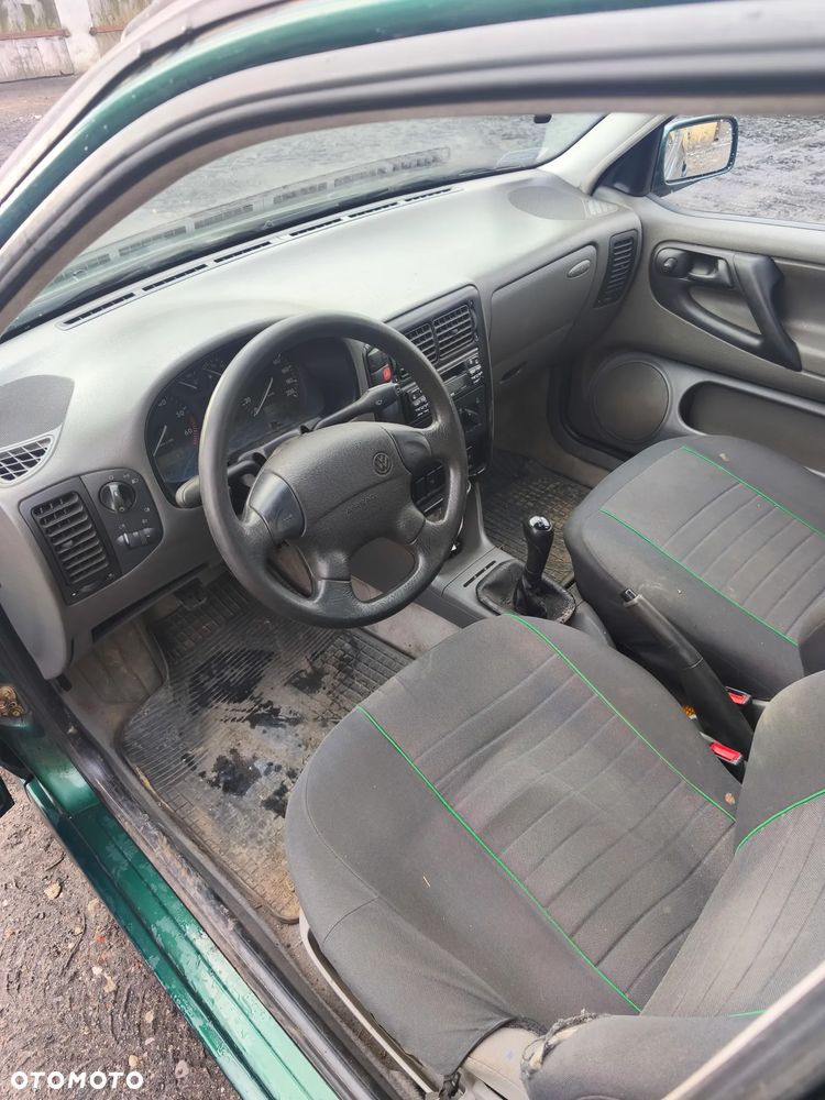 Volkswagen Polo - 6