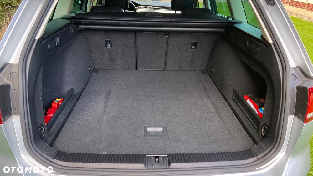 Volkswagen Passat Variant ver-variant-2-0-tdi-scr-business - 14