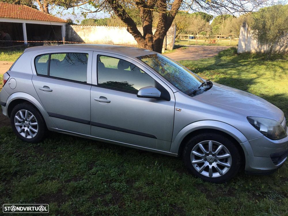 Opel Astra 1.3 CDTI Enjoy - 2