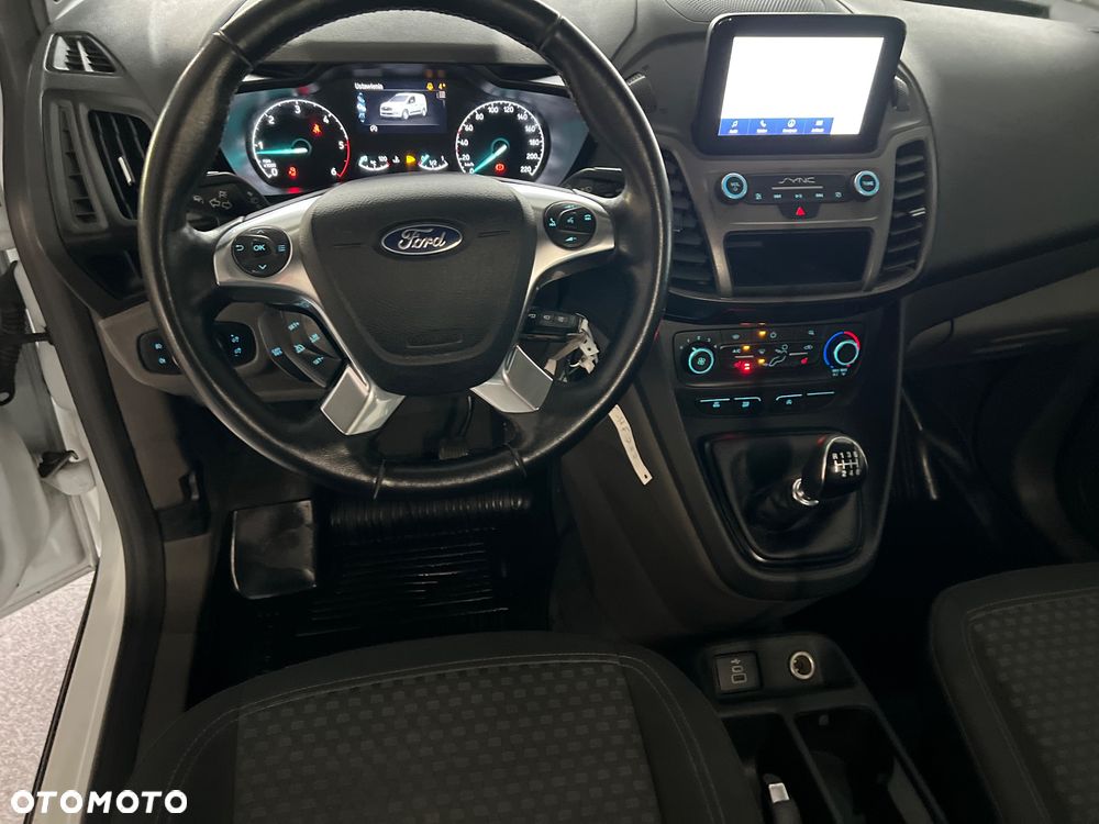 Ford Transit Connect - 33