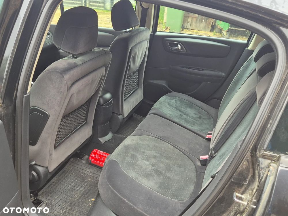 Citroën C4 2.0 16V Exclusive - 9