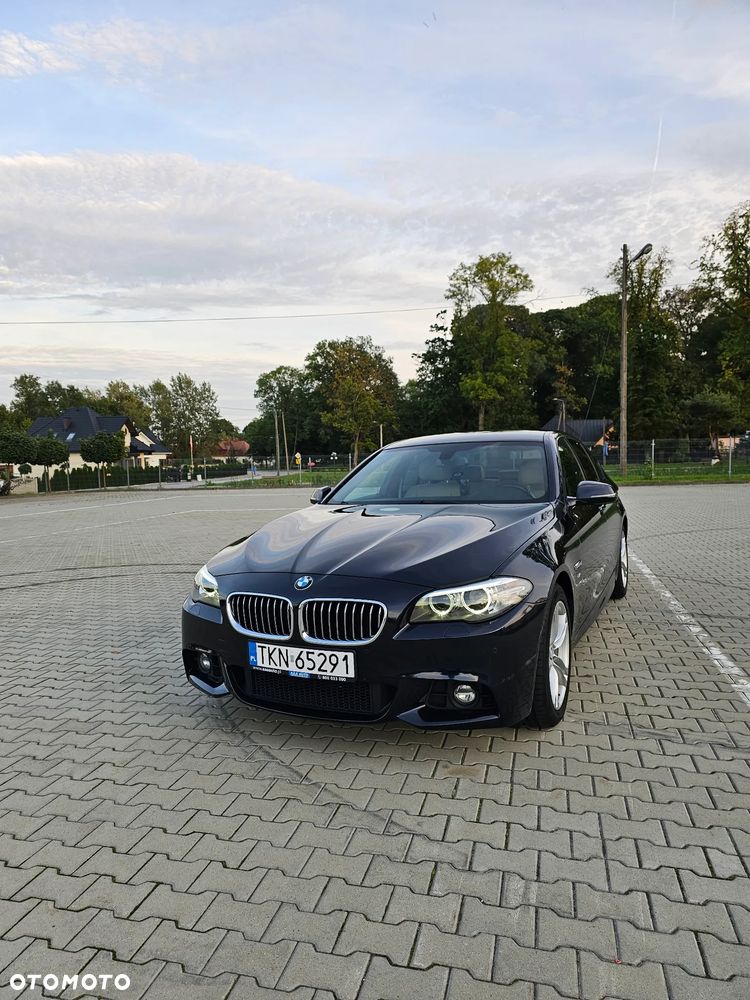 BMW Seria 5 525d xDrive - 10