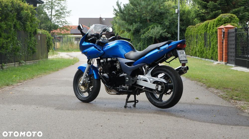 Kawasaki ZR - 3