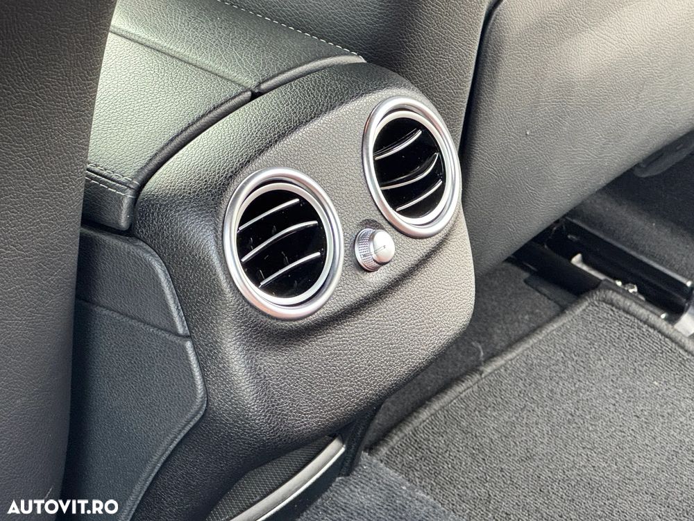 Mercedes-Benz C 300 9G-TRONIC AMG Line - 23