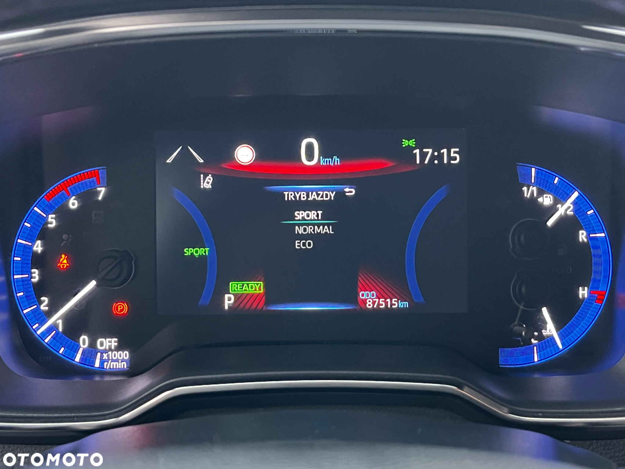 Toyota Corolla 1.8 Hybrid Comfort - 16