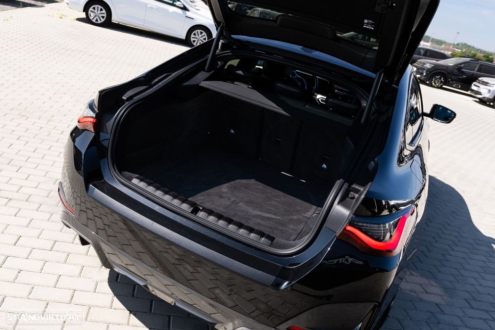 BMW i4 eDrive35 Pack Desportivo M - 12