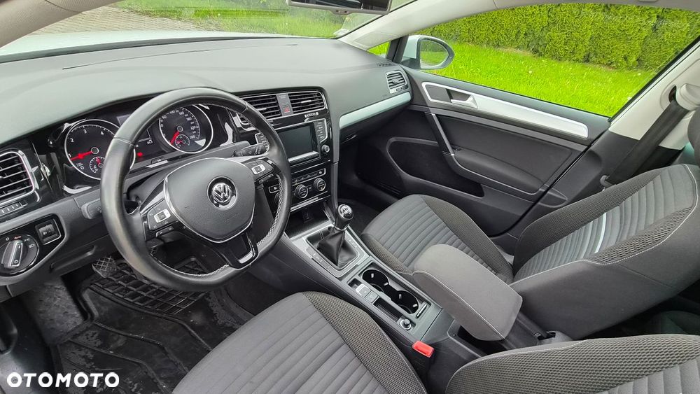 Volkswagen Golf 1.6 TDI SCR Trendline - 11