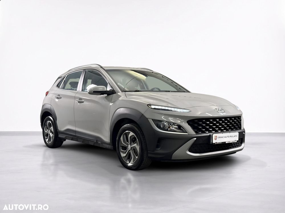 Hyundai KONA - 8