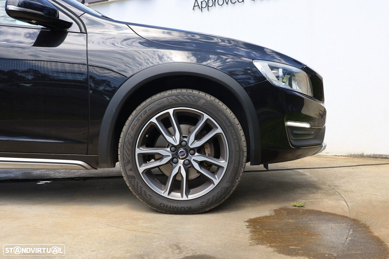 Volvo V60 Cross Country 2.0 D3 Plus - 5