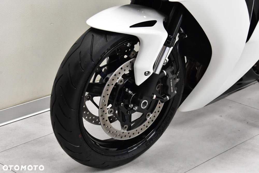 Honda CBR - 32