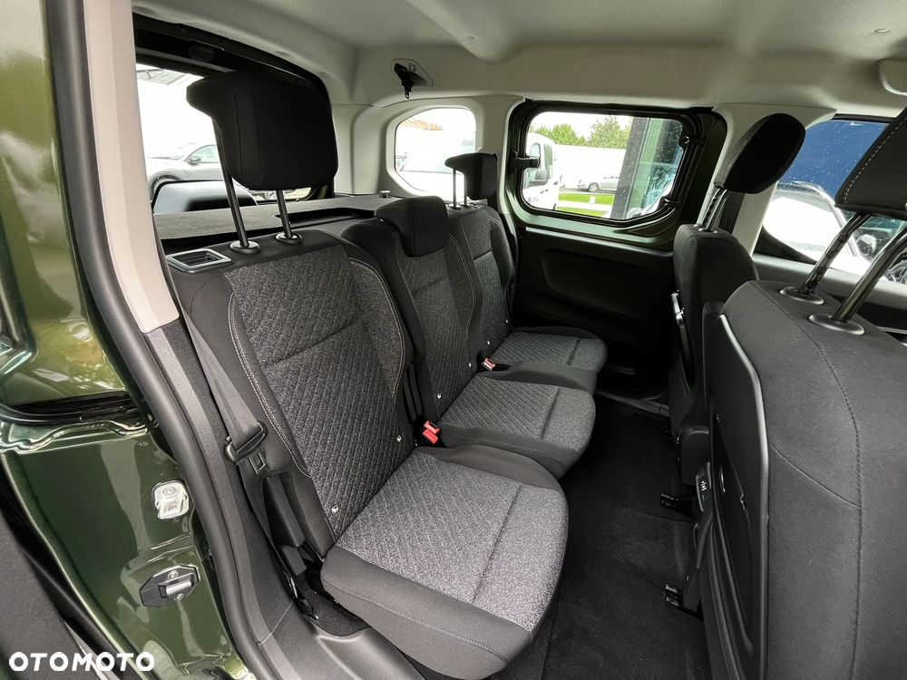 Peugeot eRifter - 17