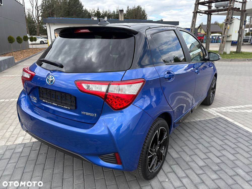 Toyota Yaris Hybrid 100 Selection Passion - 7
