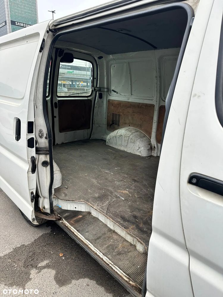 Toyota Hiace D4-D - 8