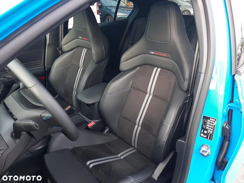 Ford Focus 2.3 EcoBoost ST X - 14