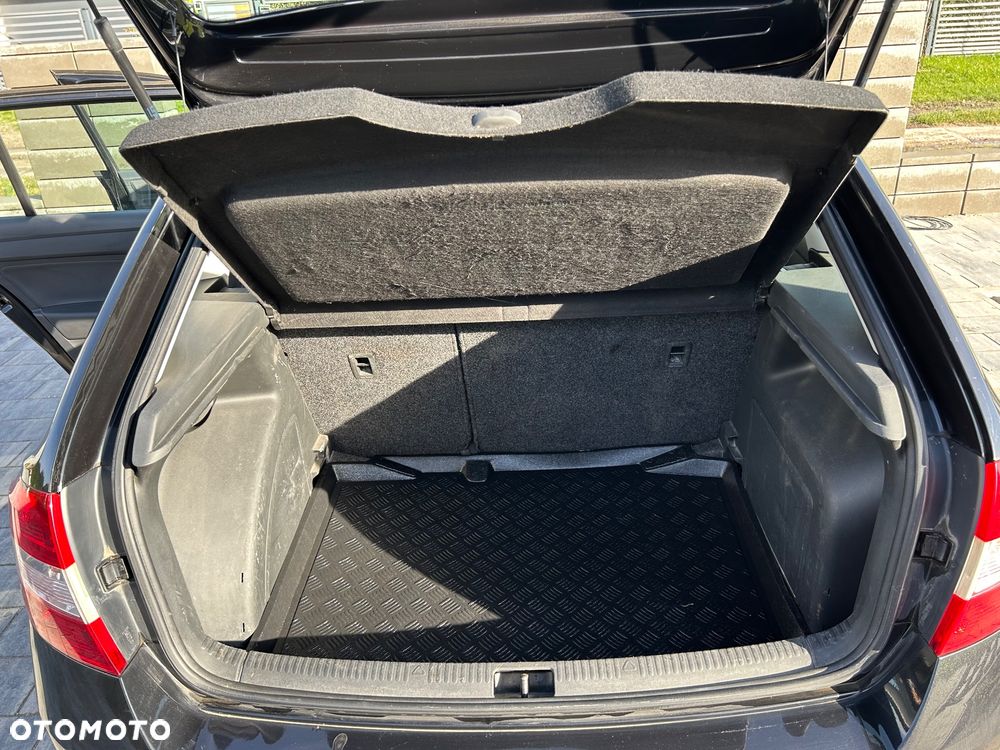 Skoda RAPID 1.2 TSI Active - 10