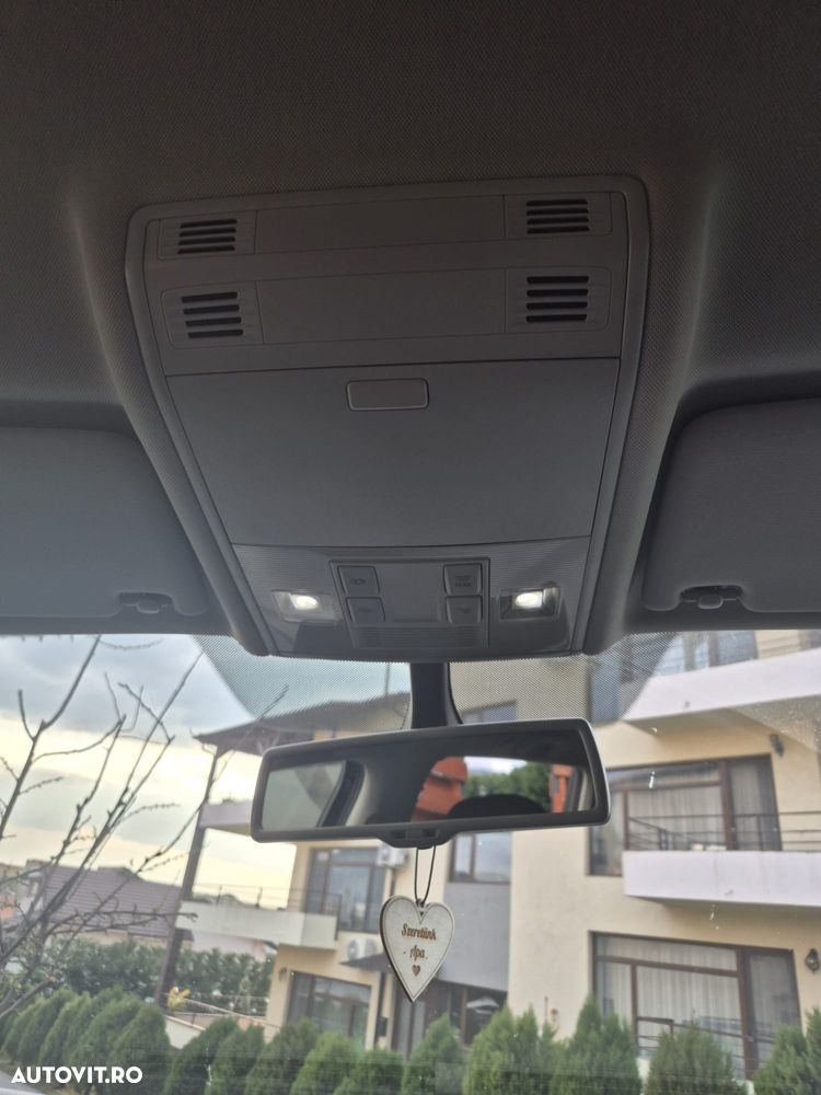 Volkswagen Golf - 16