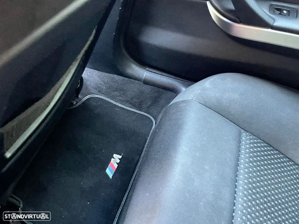 BMW 320 d DPF Edition Sport - 15