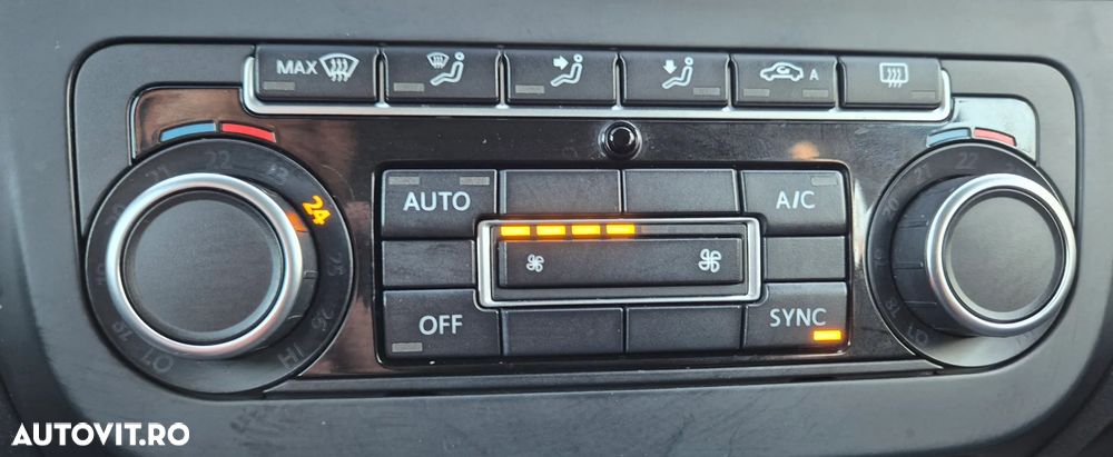 Volkswagen Golf 1.6 TDI BlueMotion Technology Comfortline - 8