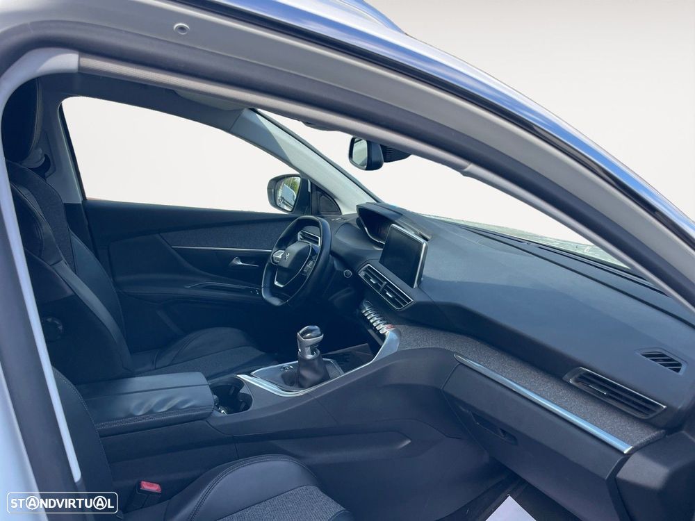 Peugeot 3008 1.5 BlueHDi Allure - 15