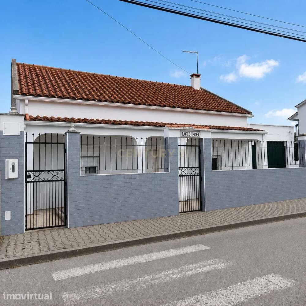 ✨ Moradia Isolada T2+1 com Excelente Espaço Exterior e Potencial de Am - Grande imagem: 3/13