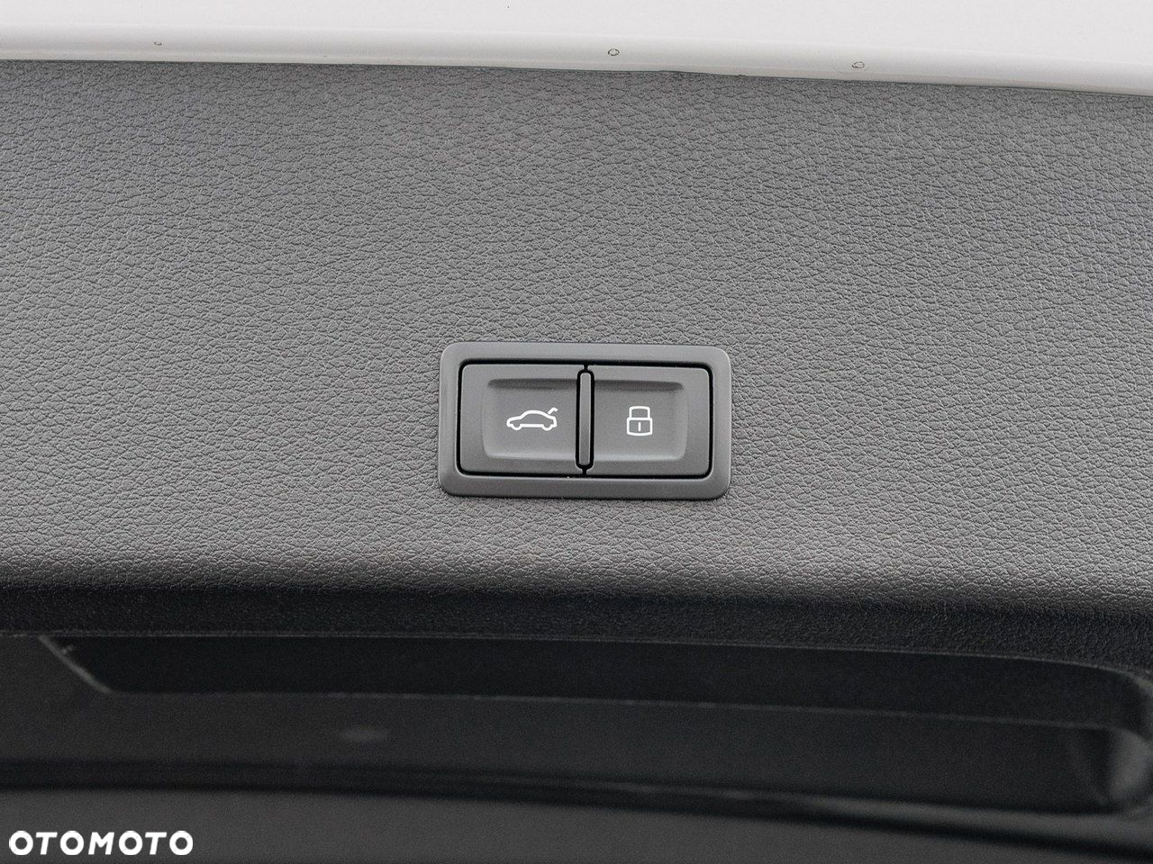 Audi Q8 e-tron 55 114kWh Quattro S Line - 31