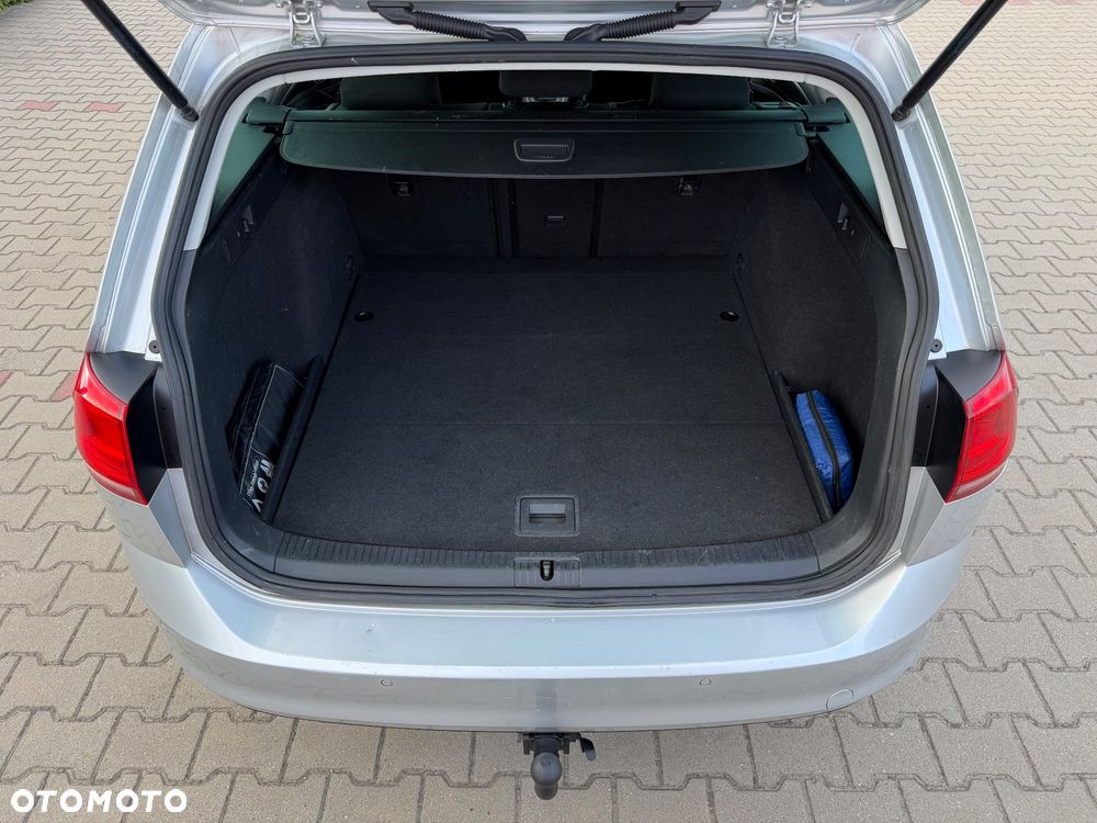 Volkswagen Golf 1.6 TDI DPF Highline - 35