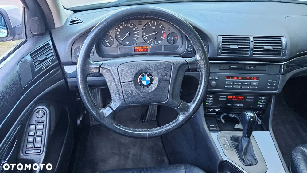 BMW Seria 5 - 16