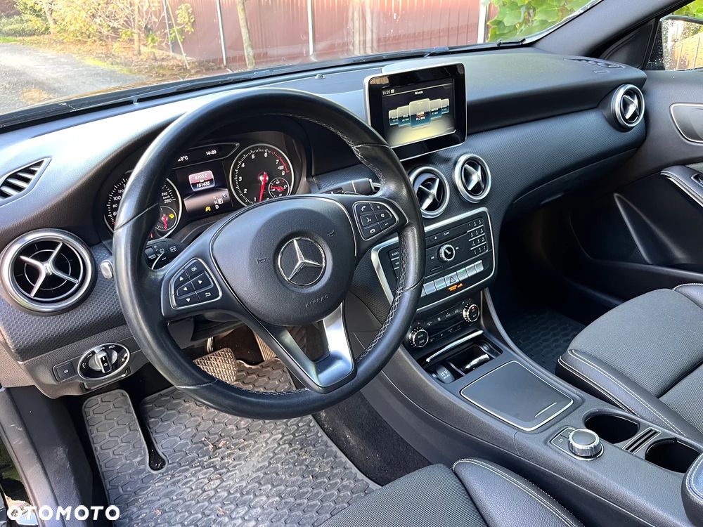Mercedes-Benz Klasa A 180 7G-DCT - 16