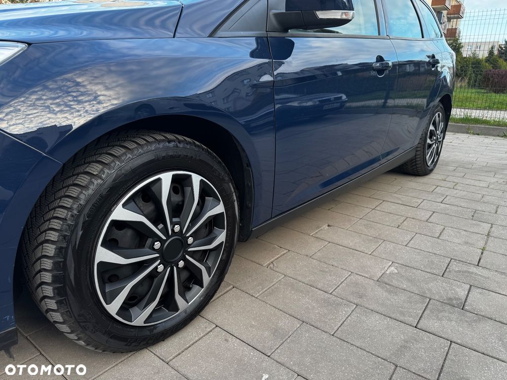 Ford Focus 1.6 Edition - 10