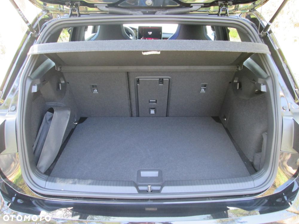Volkswagen Golf - 16