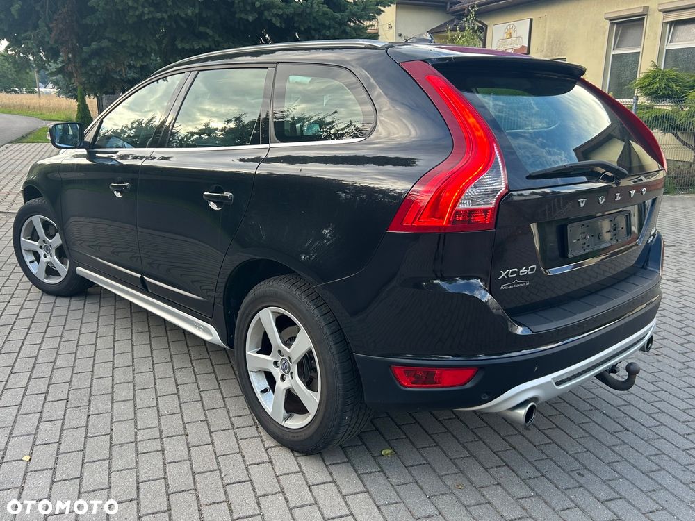 Volvo XC 60 2.4D AWD RDesign - 3