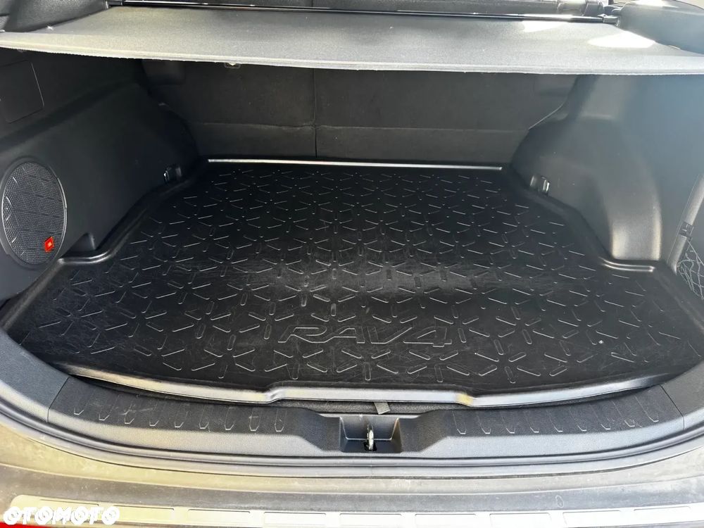 Toyota RAV4 2.5 4x4 Hybrid Executive - 16