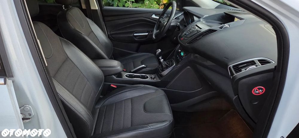 Ford Kuga 1.5 EcoBoost FWD Titanium ASS MMT6 - 36