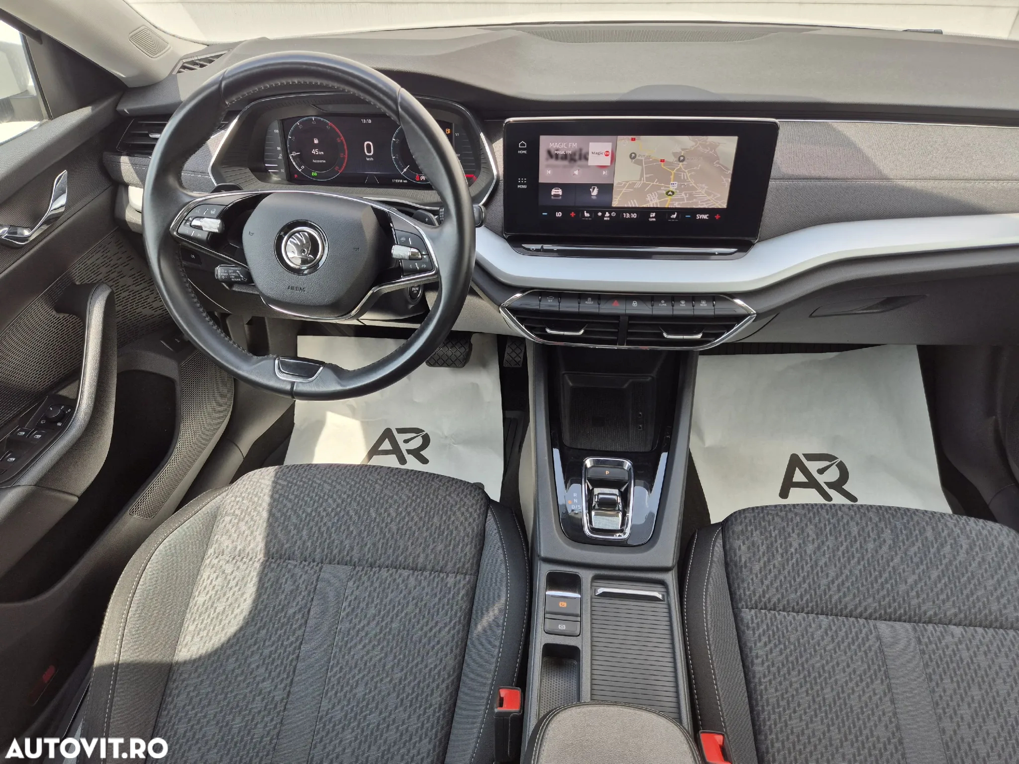 Skoda Octavia 2.0 TDI DSG Style - 20
