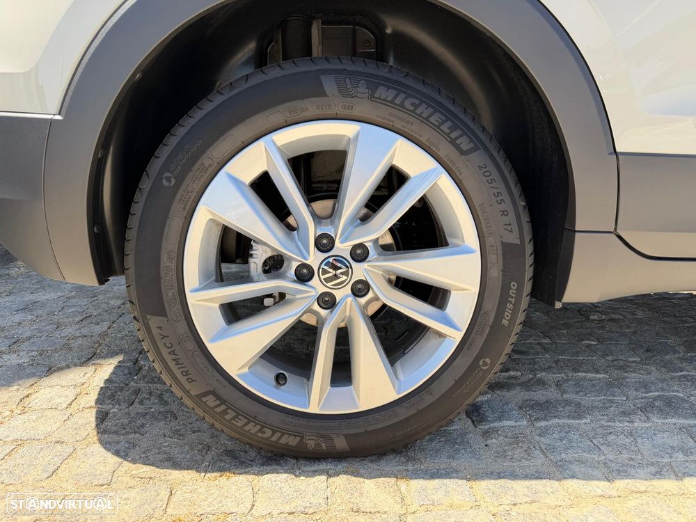 VW T-Cross 1.0 TSI Urban DSG - 19
