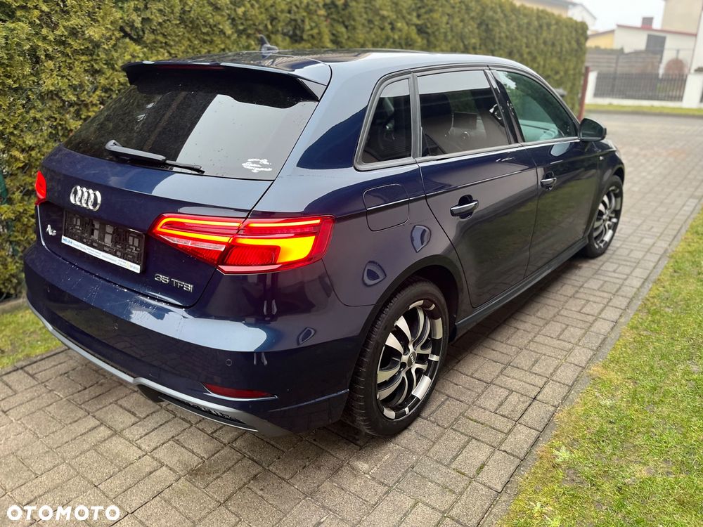 Audi A3 Sportback 35 TFSI S line - 8