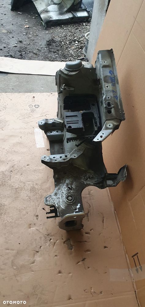 Ćwiartka podłużnica lewa przednia lewy przód VW Golf VI 6 Plus - 3