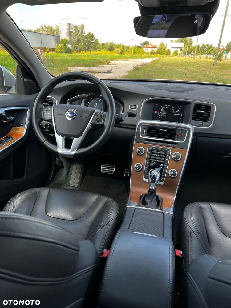 Volvo S60 T5 Geartronic Momentum - 11